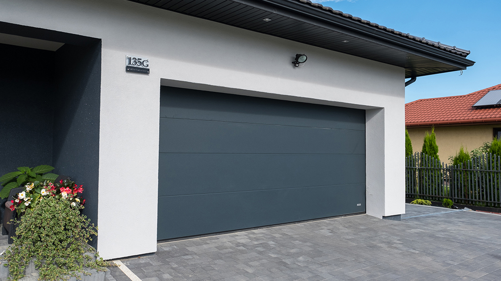 Moderné garáže  Garage design, Garage doors, Wooden garden